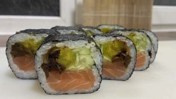 Суші рол Футомакі з  Лососем(350г.)