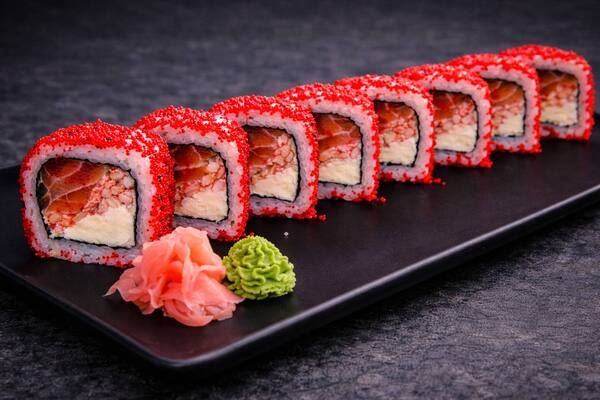 Суші Рол Лосось і Ікрі Масаго(370г.)